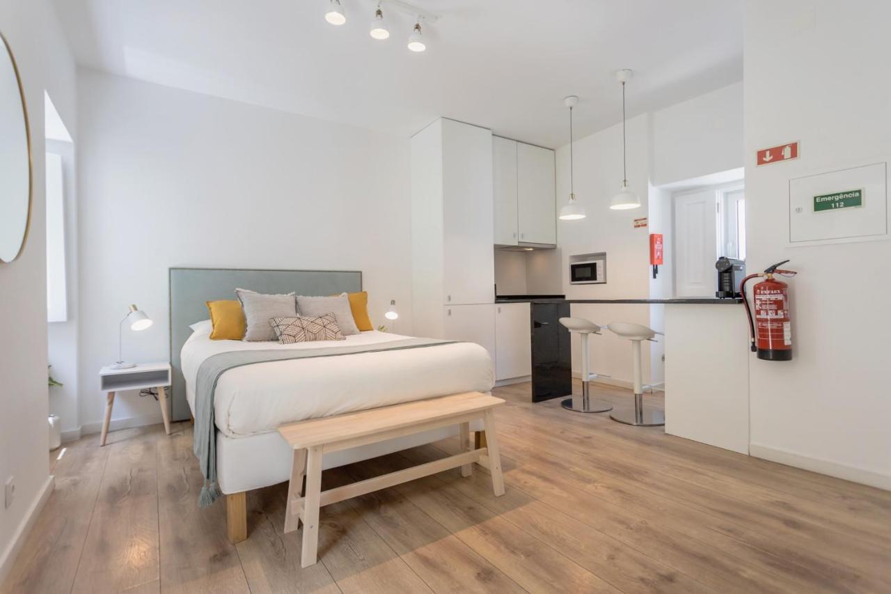 Setubal Citycenter Studios מראה חיצוני תמונה