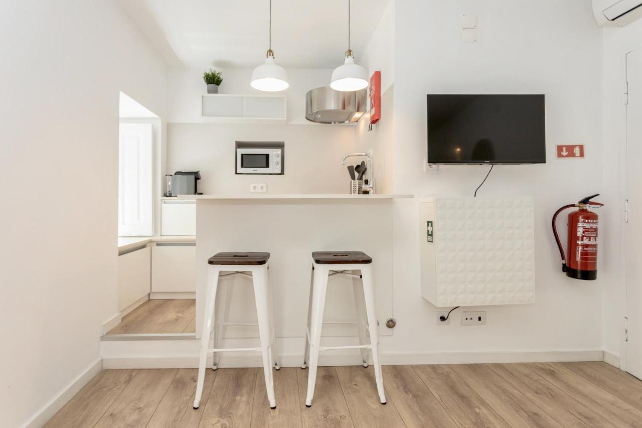 Setubal Citycenter Studios מראה חיצוני תמונה
